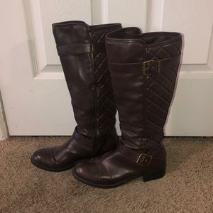 Brown boots